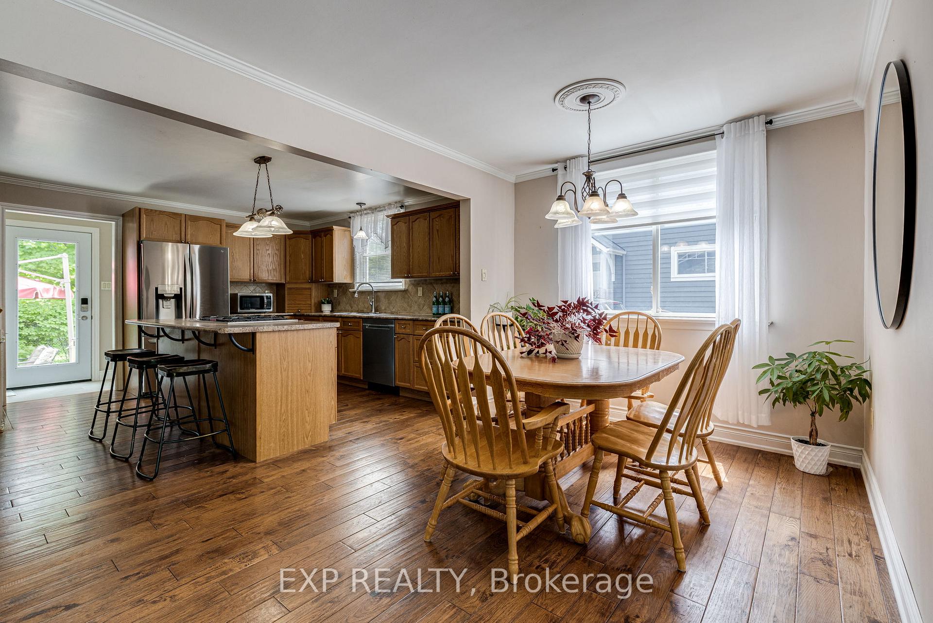 Photo 4 of 65 Franklin Street, Uxbridge — HOMEH
