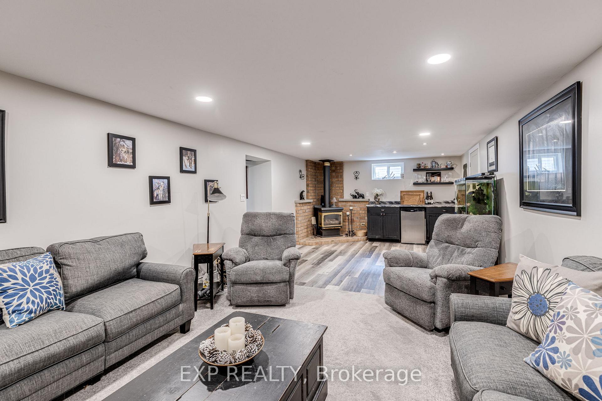 Photo 23 of 65 Franklin Street, Uxbridge — HOMEH