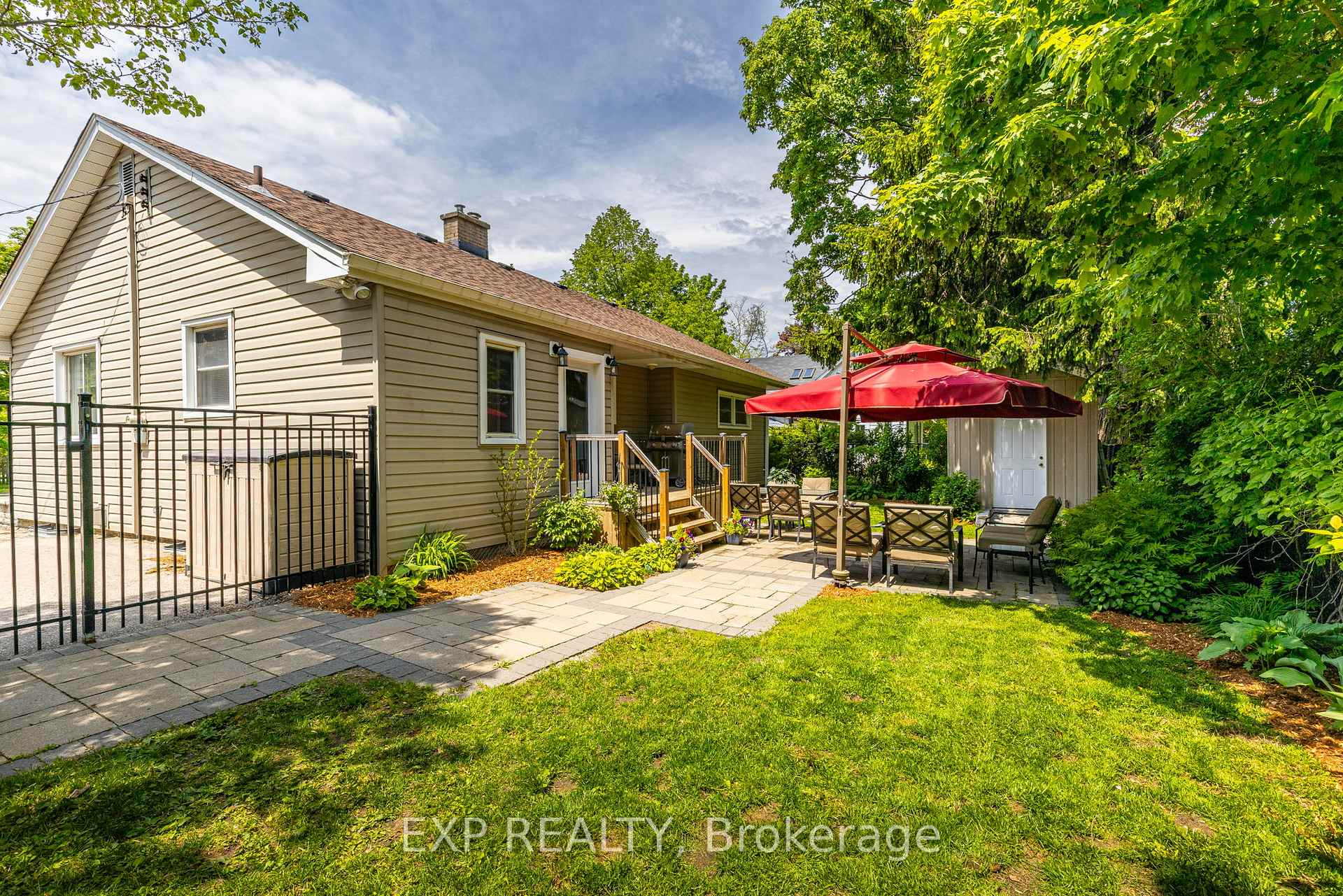 Photo 27 of 65 Franklin Street, Uxbridge — HOMEH