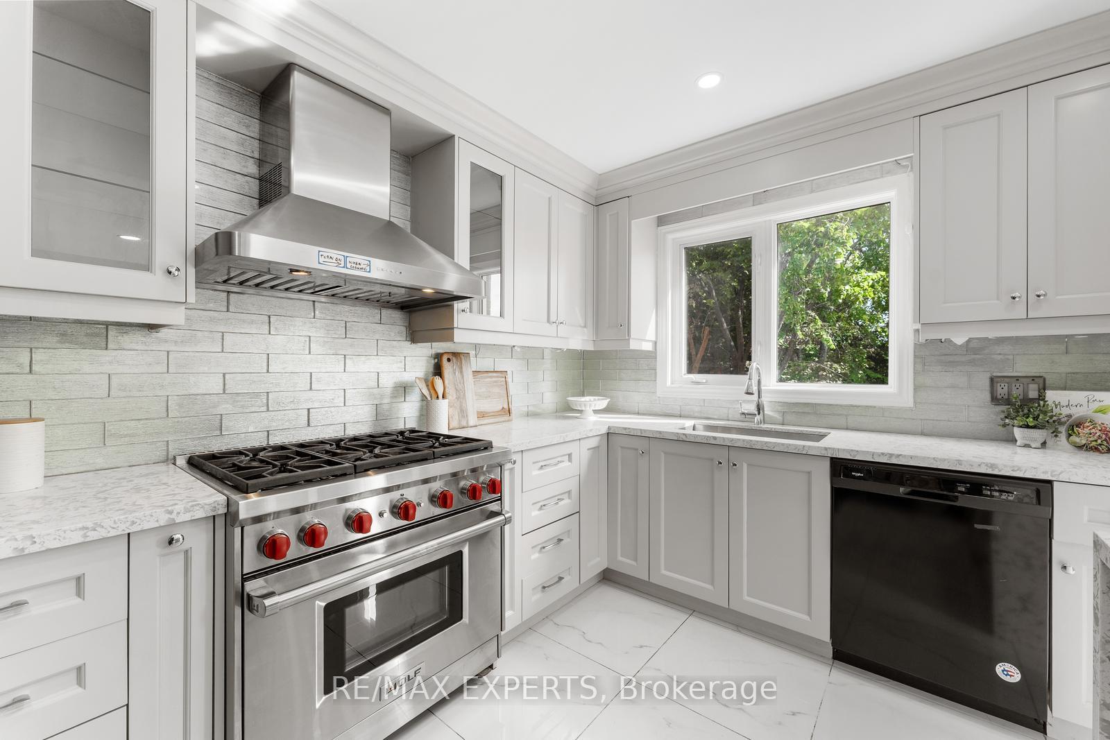 Photo 15 of 147 Ashton Drive, Vaughan, Maple — HOMEH