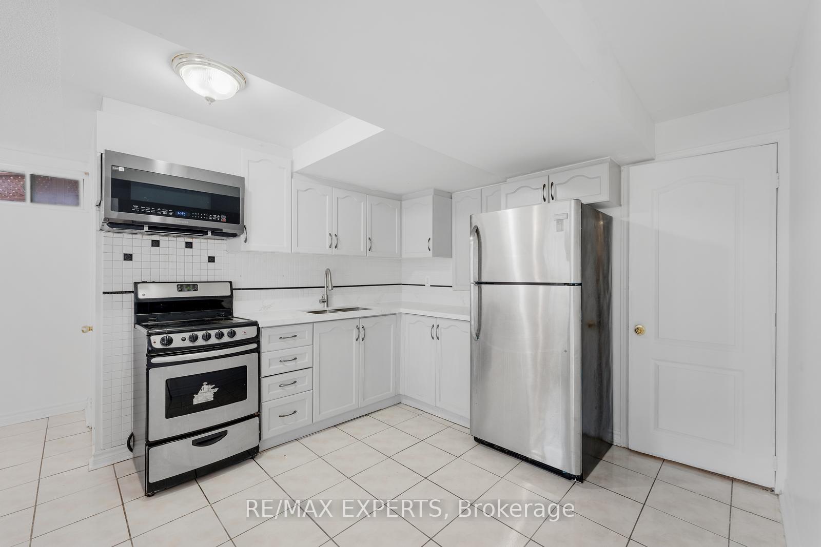 Photo 32 of 147 Ashton Drive, Vaughan, Maple — HOMEH