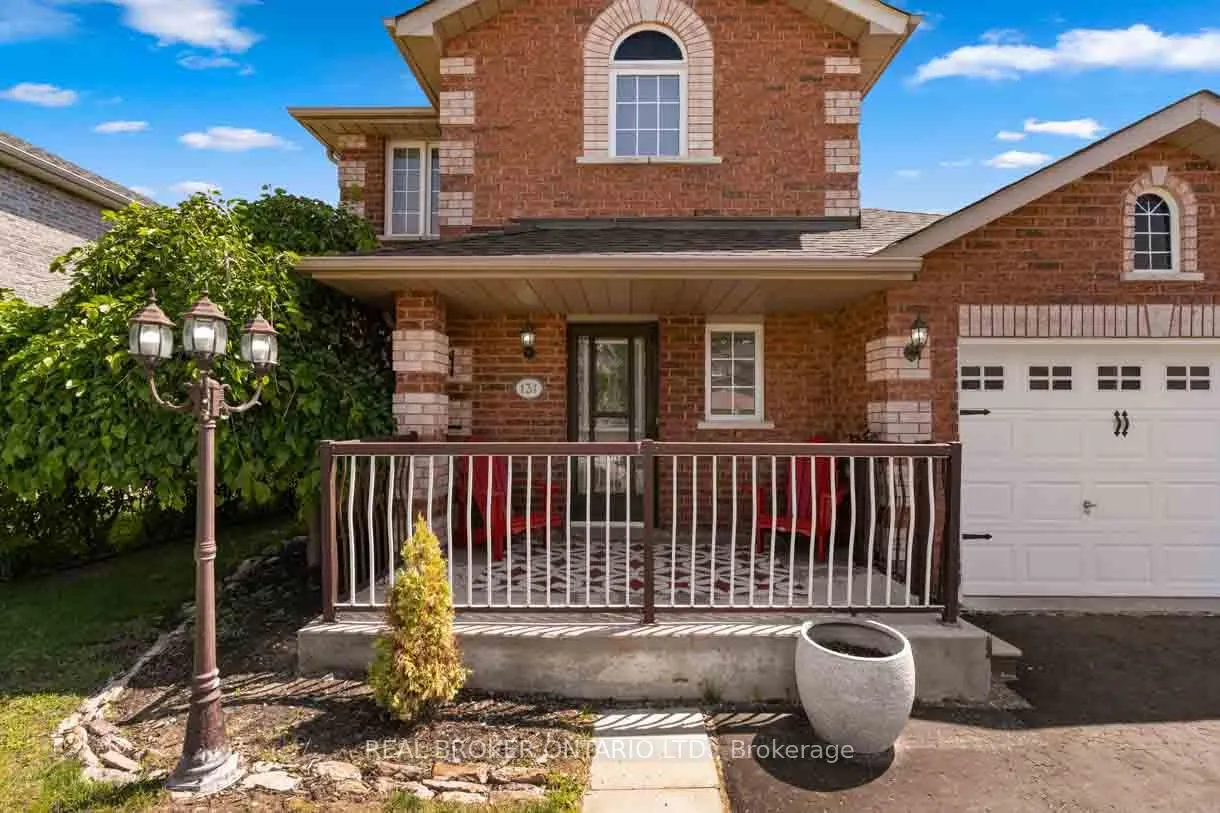 Photo 3 of 131 Ruffet Drive, Barrie, Edgehill Drive — HOMEH