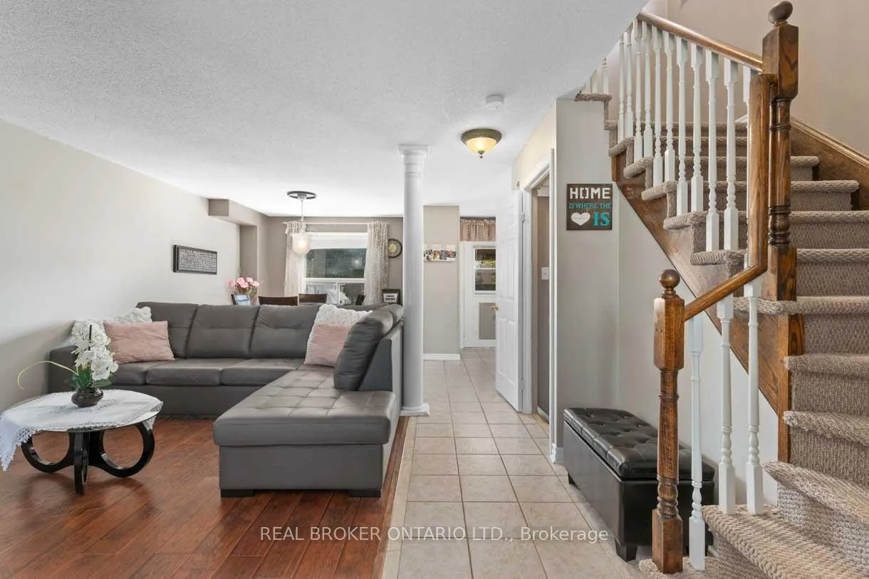 Photo 7 of 131 Ruffet Drive, Barrie, Edgehill Drive — HOMEH