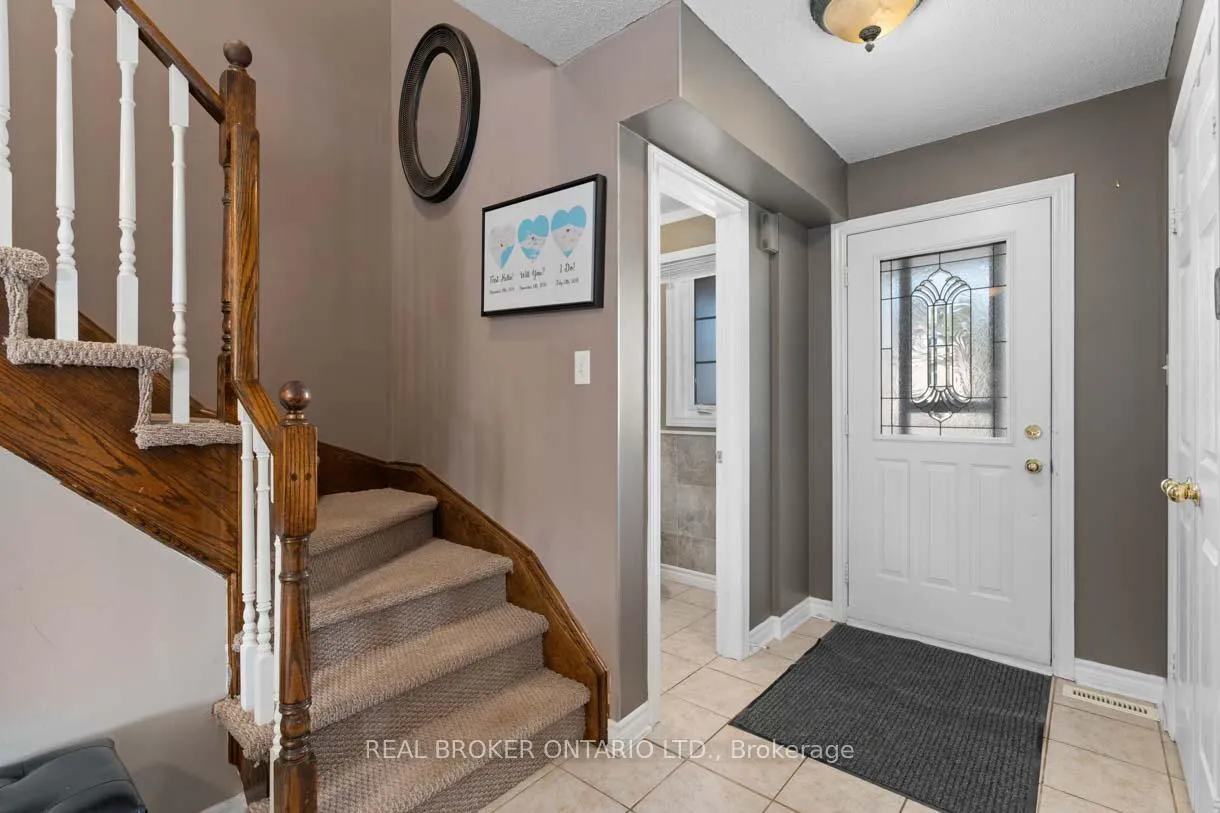 Photo 16 of 131 Ruffet Drive, Barrie, Edgehill Drive — HOMEH