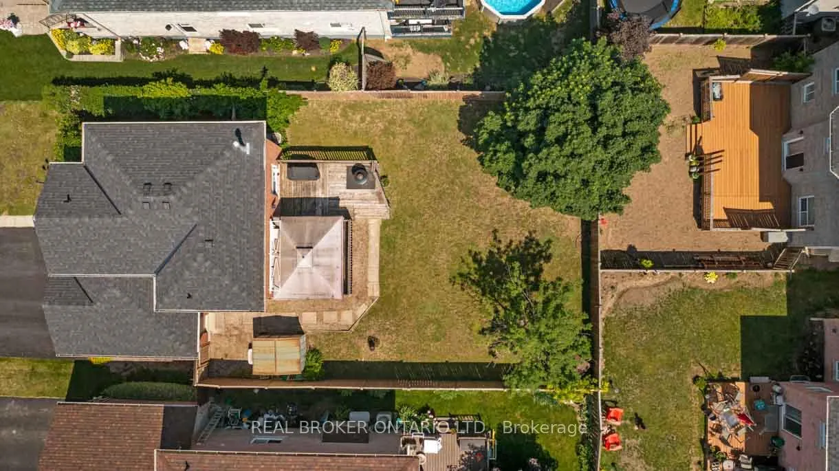 Photo 31 of 131 Ruffet Drive, Barrie, Edgehill Drive — HOMEH