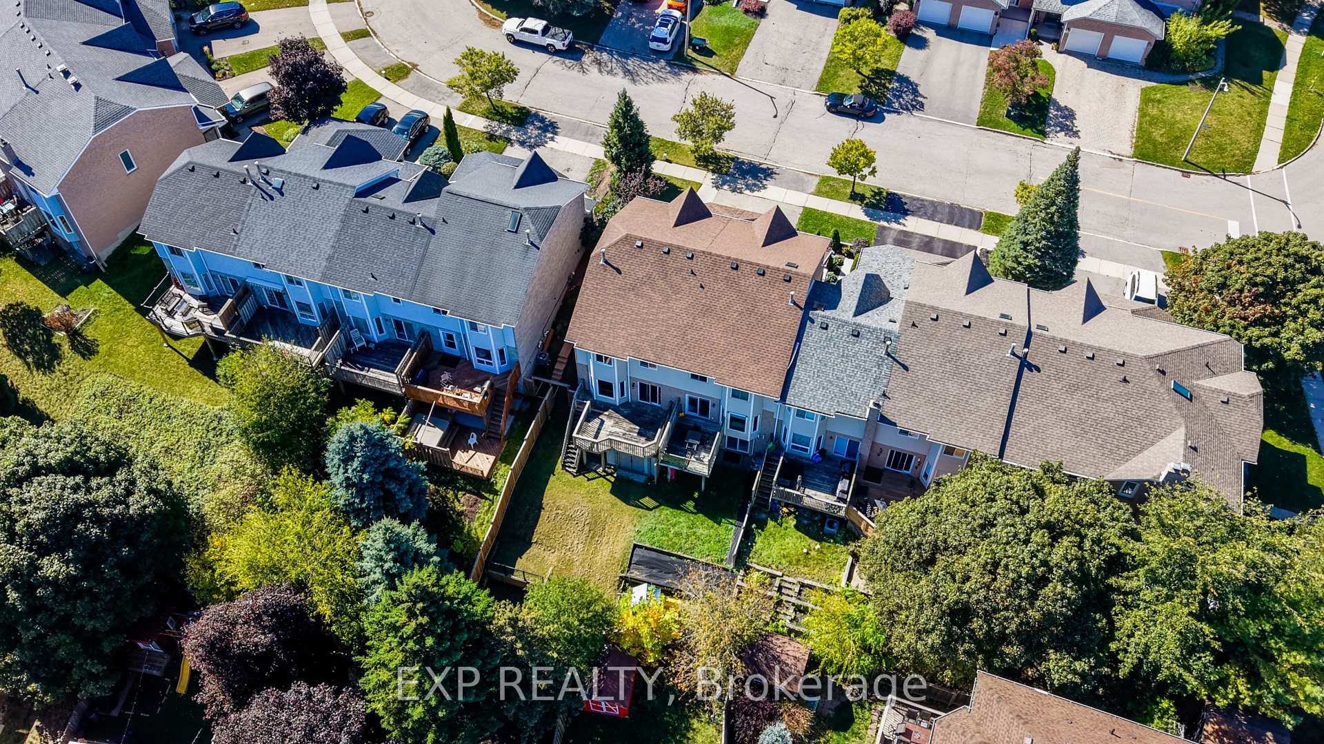 Photo 5 of Unit 6, 499 Oakvale Drive, Waterloo — HOMEH