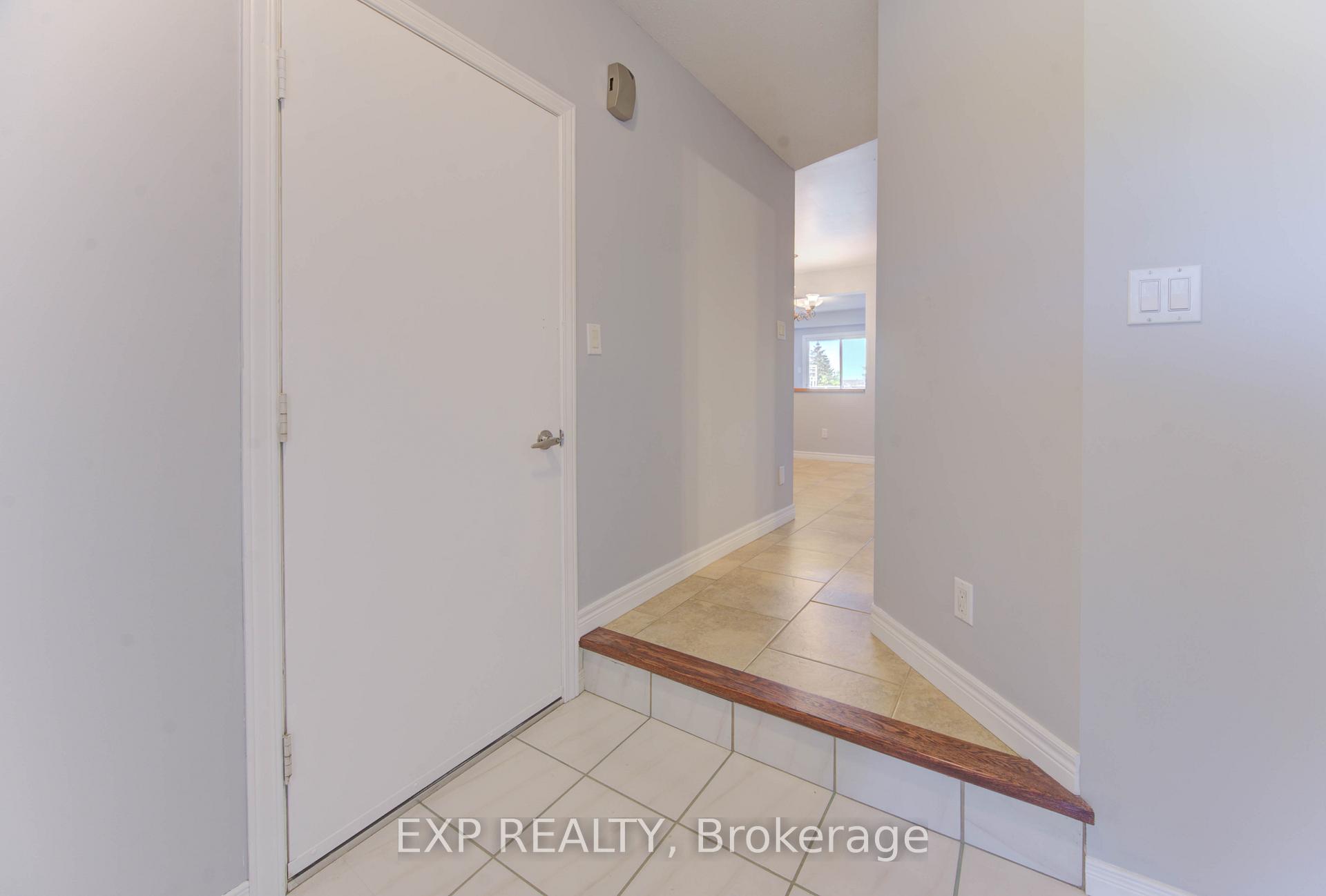 Photo 9 of Unit 6, 499 Oakvale Drive, Waterloo — HOMEH