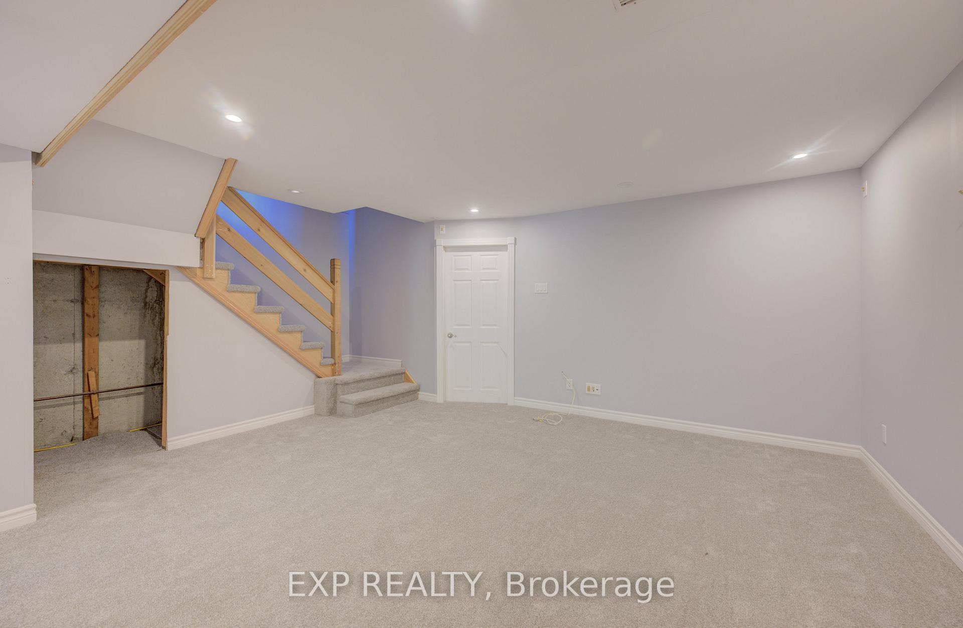 Photo 34 of Unit 6, 499 Oakvale Drive, Waterloo — HOMEH