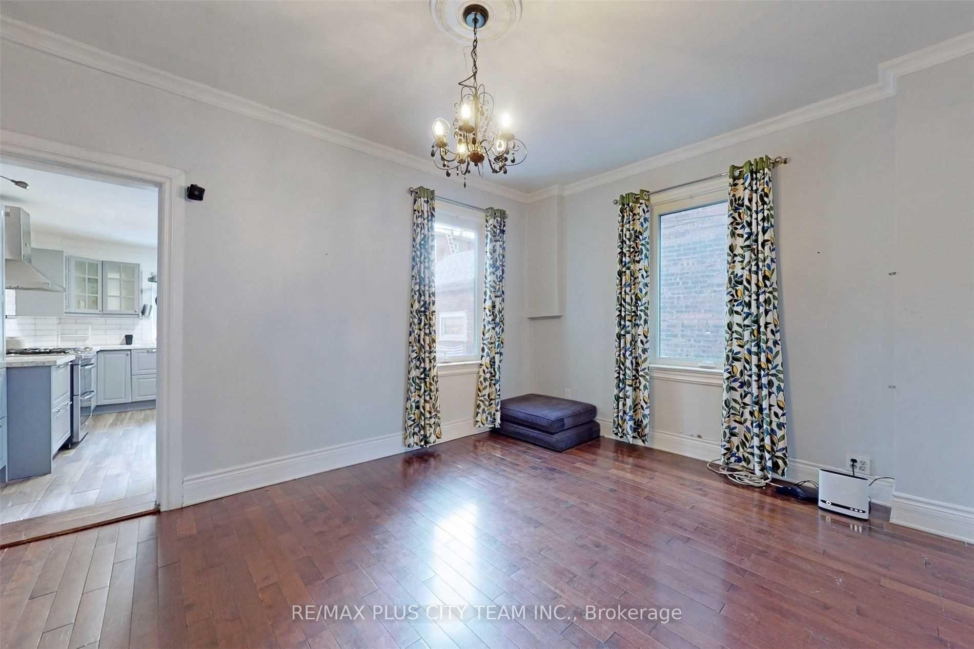 Photo 10 of Unit Upper, 303 Old Weston Road, Toronto, Weston-Pellam Park — HOMEH
