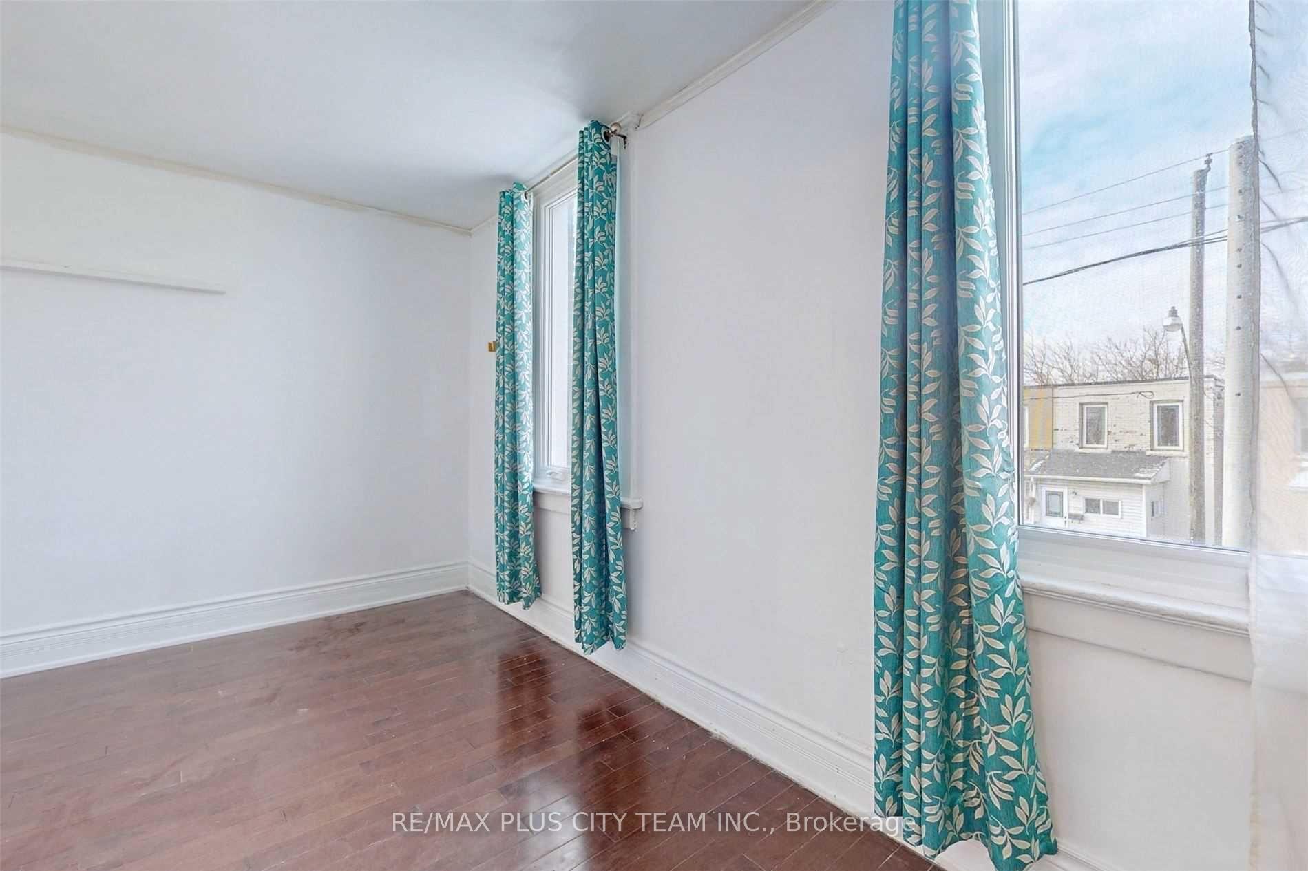 Photo 21 of Unit Upper, 303 Old Weston Road, Toronto, Weston-Pellam Park — HOMEH