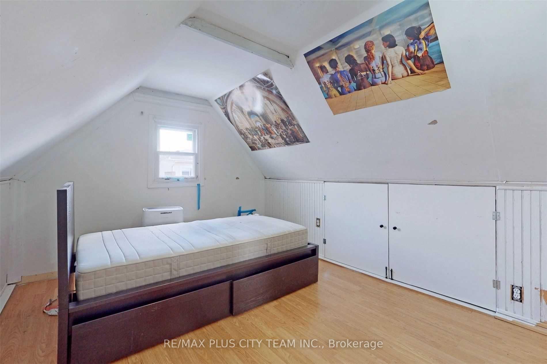 Photo 31 of Unit Upper, 303 Old Weston Road, Toronto, Weston-Pellam Park — HOMEH
