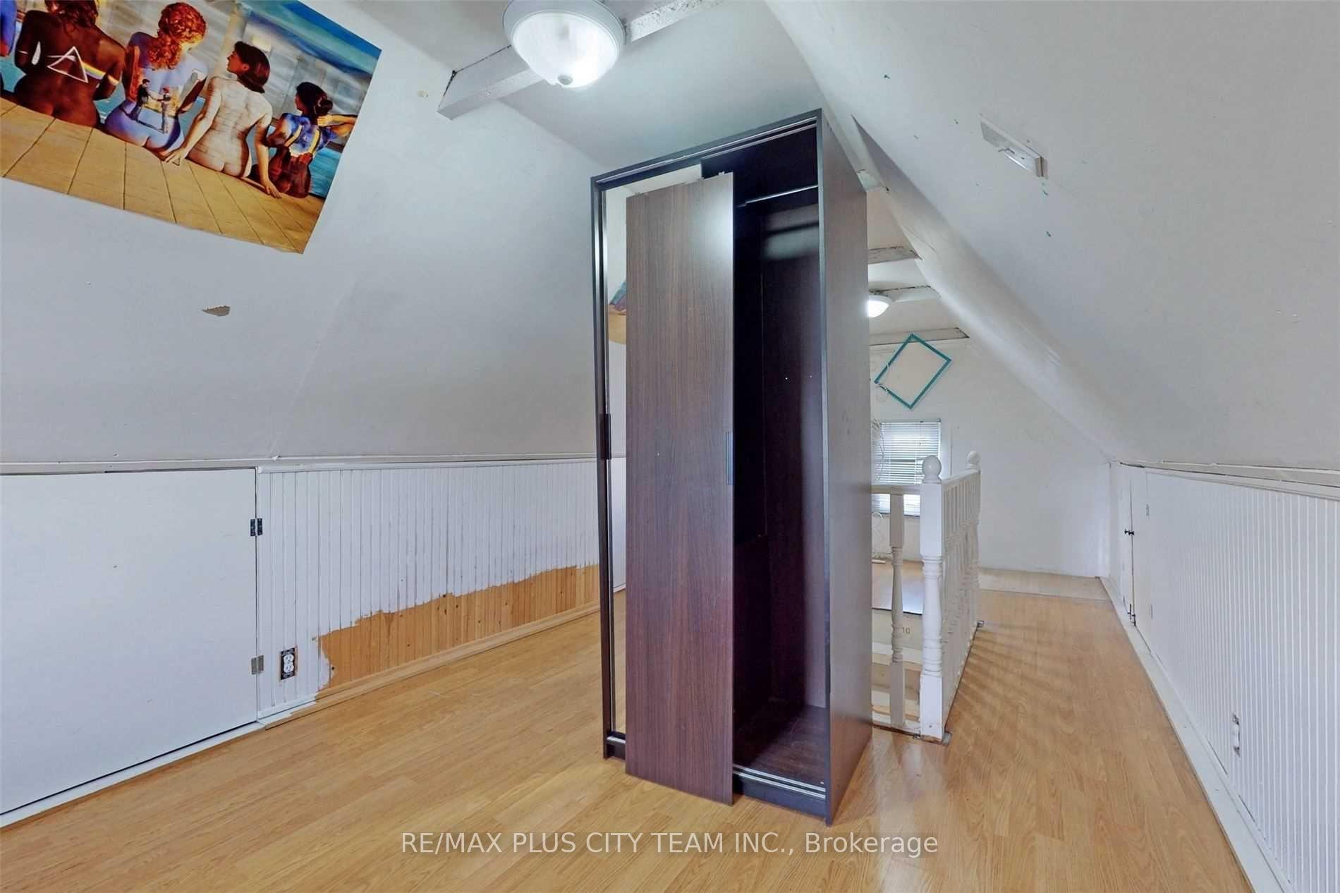 Photo 32 of Unit Upper, 303 Old Weston Road, Toronto, Weston-Pellam Park — HOMEH