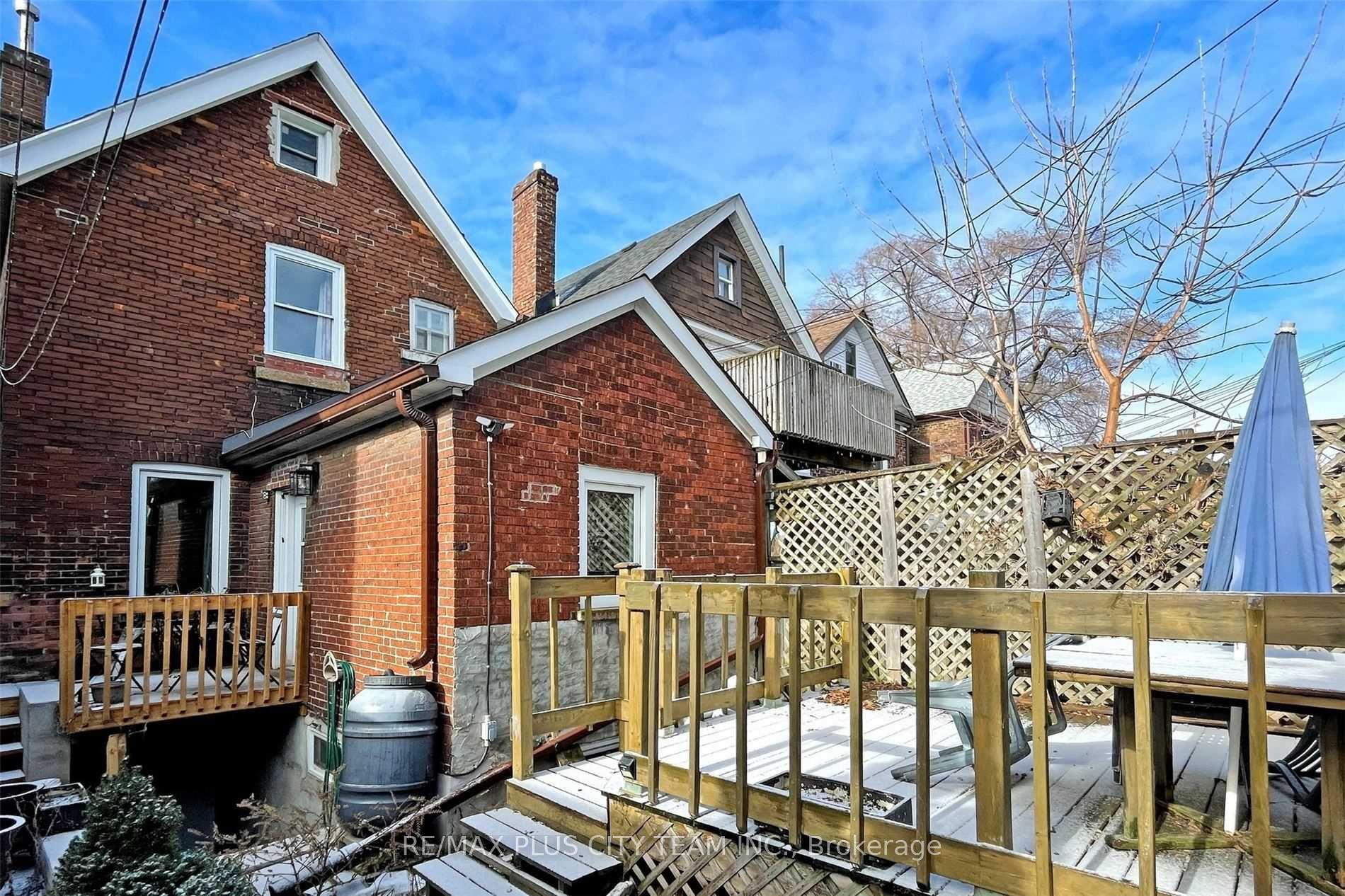 Photo 33 of Unit Upper, 303 Old Weston Road, Toronto, Weston-Pellam Park — HOMEH