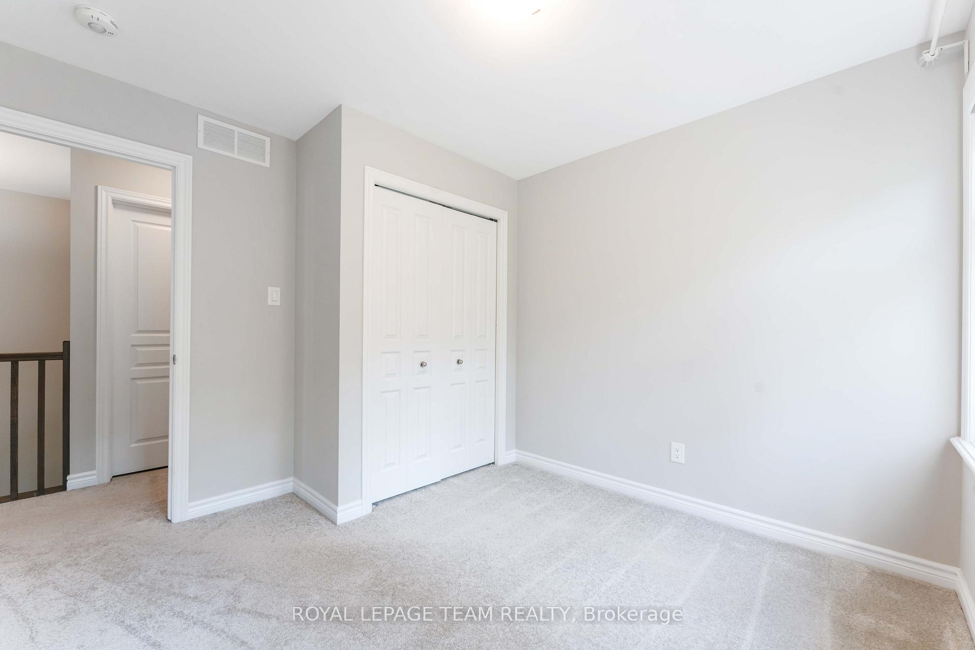 Photo 11 of 562 Rowers Way, Ottawa, Riverside South/Gloucester Glen — HOMEH