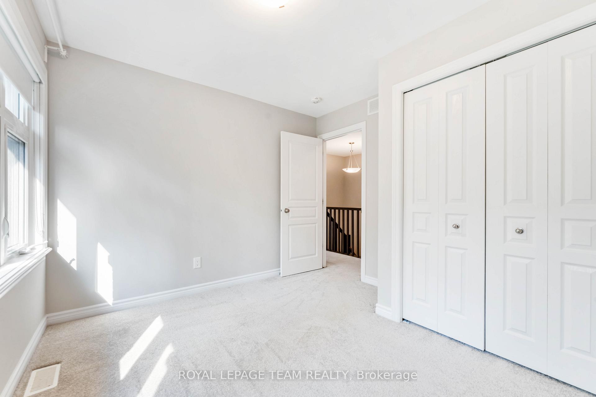 Photo 14 of 562 Rowers Way, Ottawa, Riverside South/Gloucester Glen — HOMEH