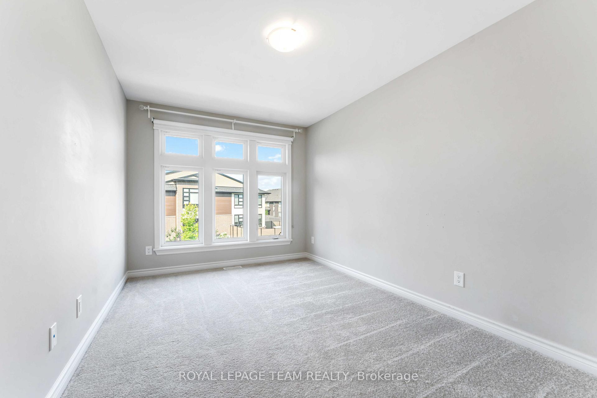 Photo 22 of 562 Rowers Way, Ottawa, Riverside South/Gloucester Glen — HOMEH