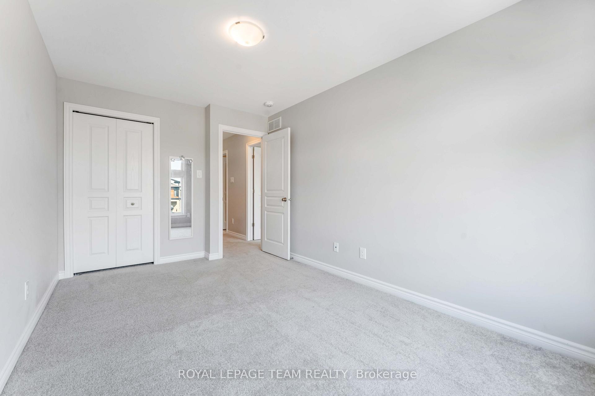 Photo 17 of 562 Rowers Way, Ottawa, Riverside South/Gloucester Glen — HOMEH