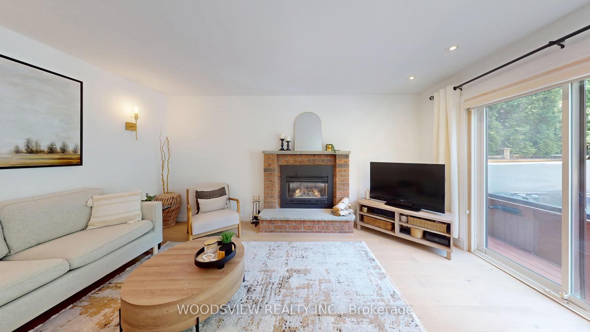 Photo 10 of 63 Ewen Drive, Uxbridge — HOMEH