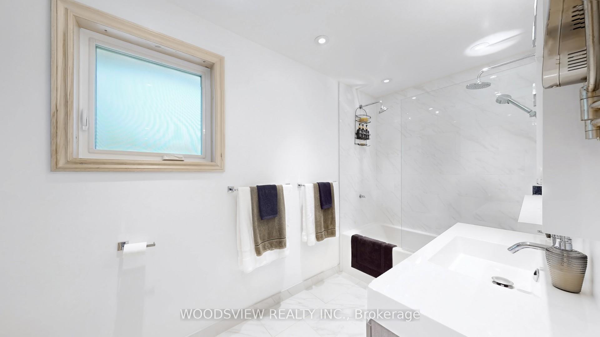 Photo 13 of 63 Ewen Drive, Uxbridge — HOMEH