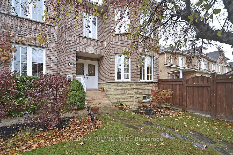 Photo 3 of 48 Pottery Place, Vaughan, East Woodbridge — HOMEH