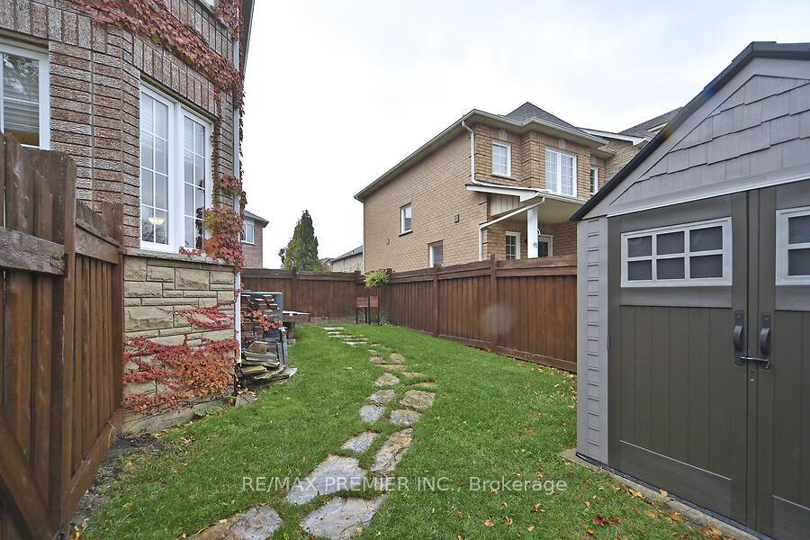 Photo 40 of 48 Pottery Place, Vaughan, East Woodbridge — HOMEH