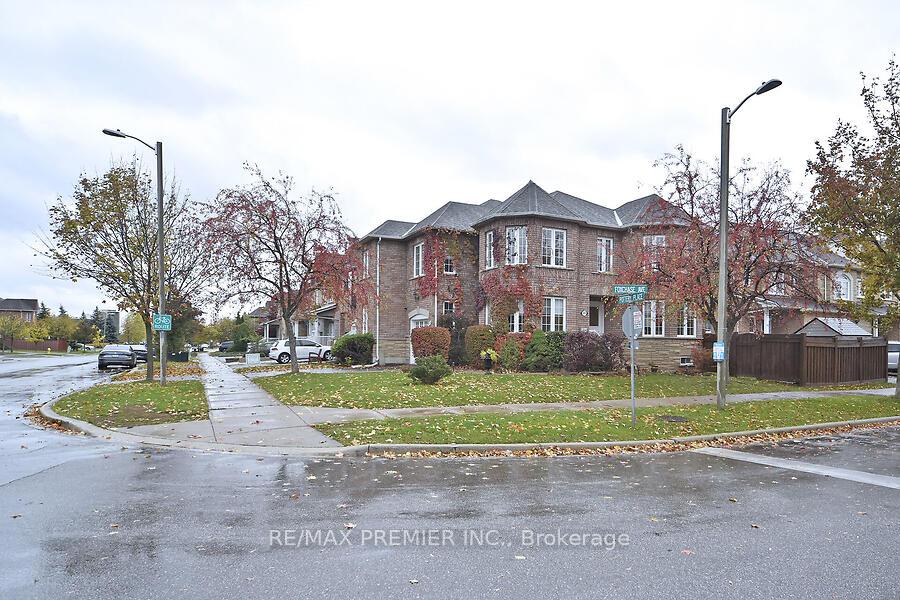Photo 44 of 48 Pottery Place, Vaughan, East Woodbridge — HOMEH