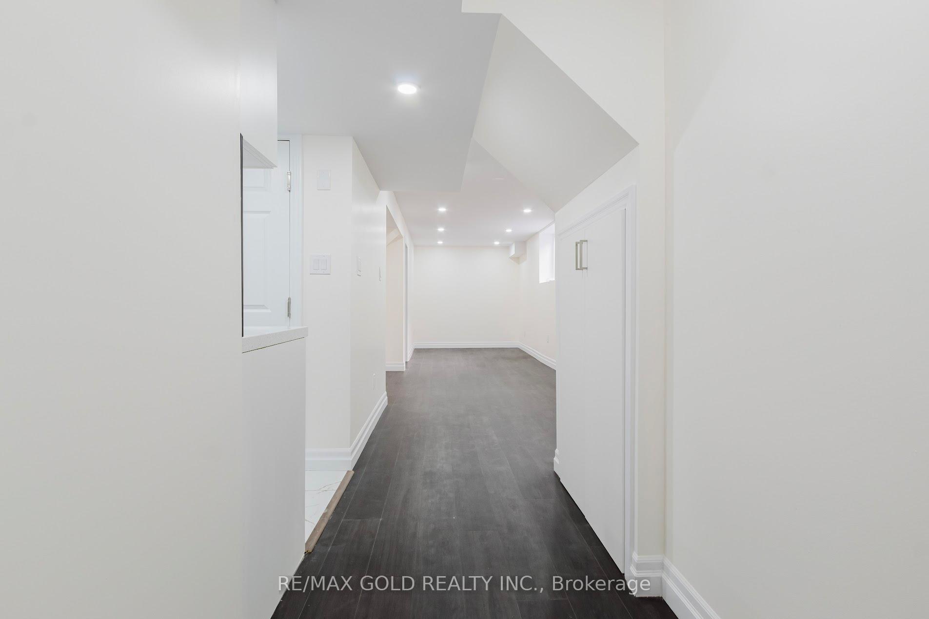 Photo 10 of 349 Bamberg Crescent, Waterloo — HOMEH
