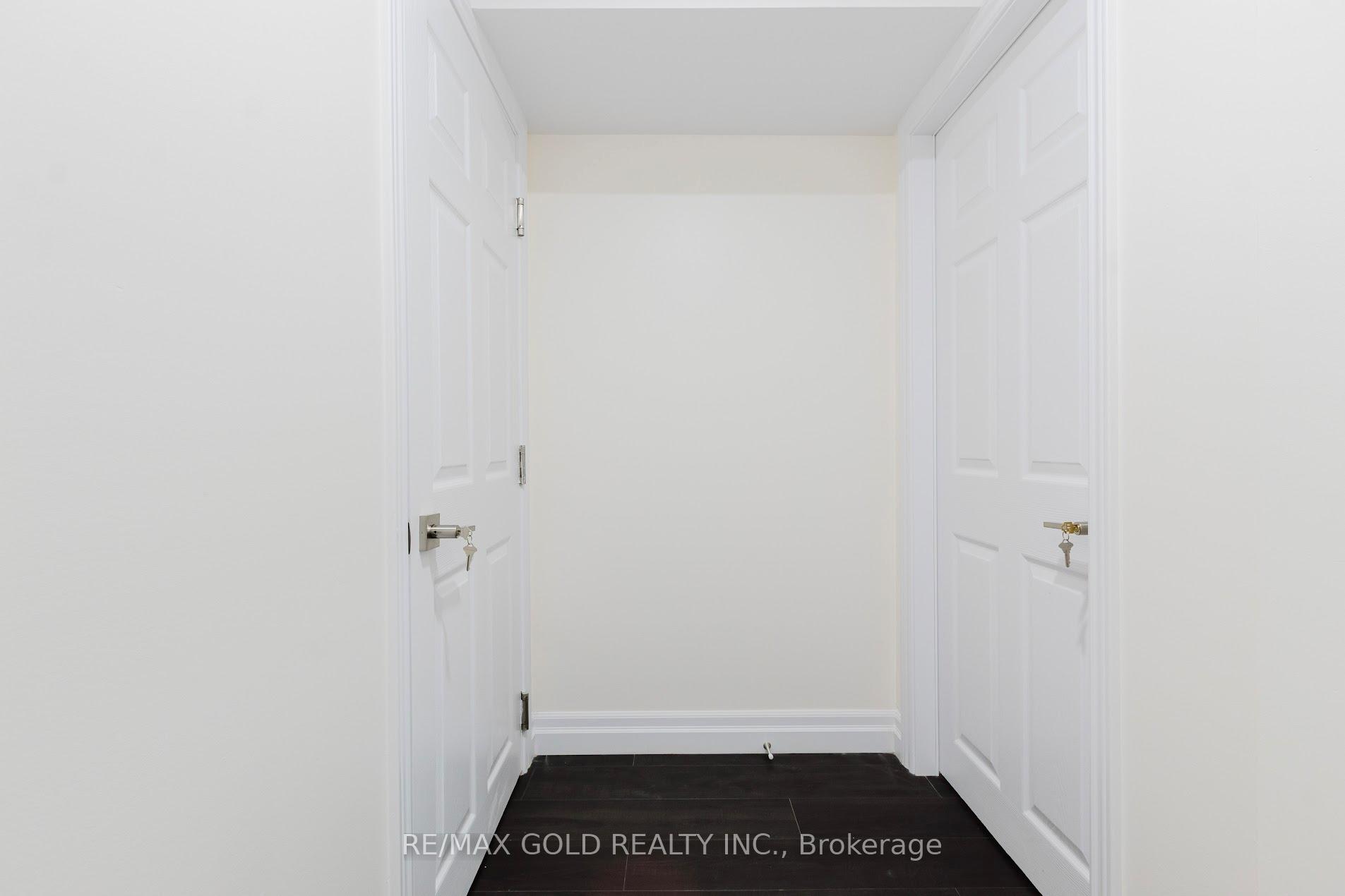 Photo 14 of 349 Bamberg Crescent, Waterloo — HOMEH