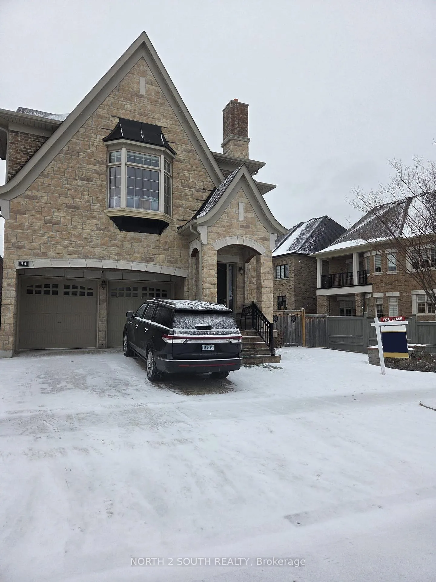 Photo 1 of Unit Upper, 34 Straw Cutter Gate, Vaughan, Patterson — HOMEH