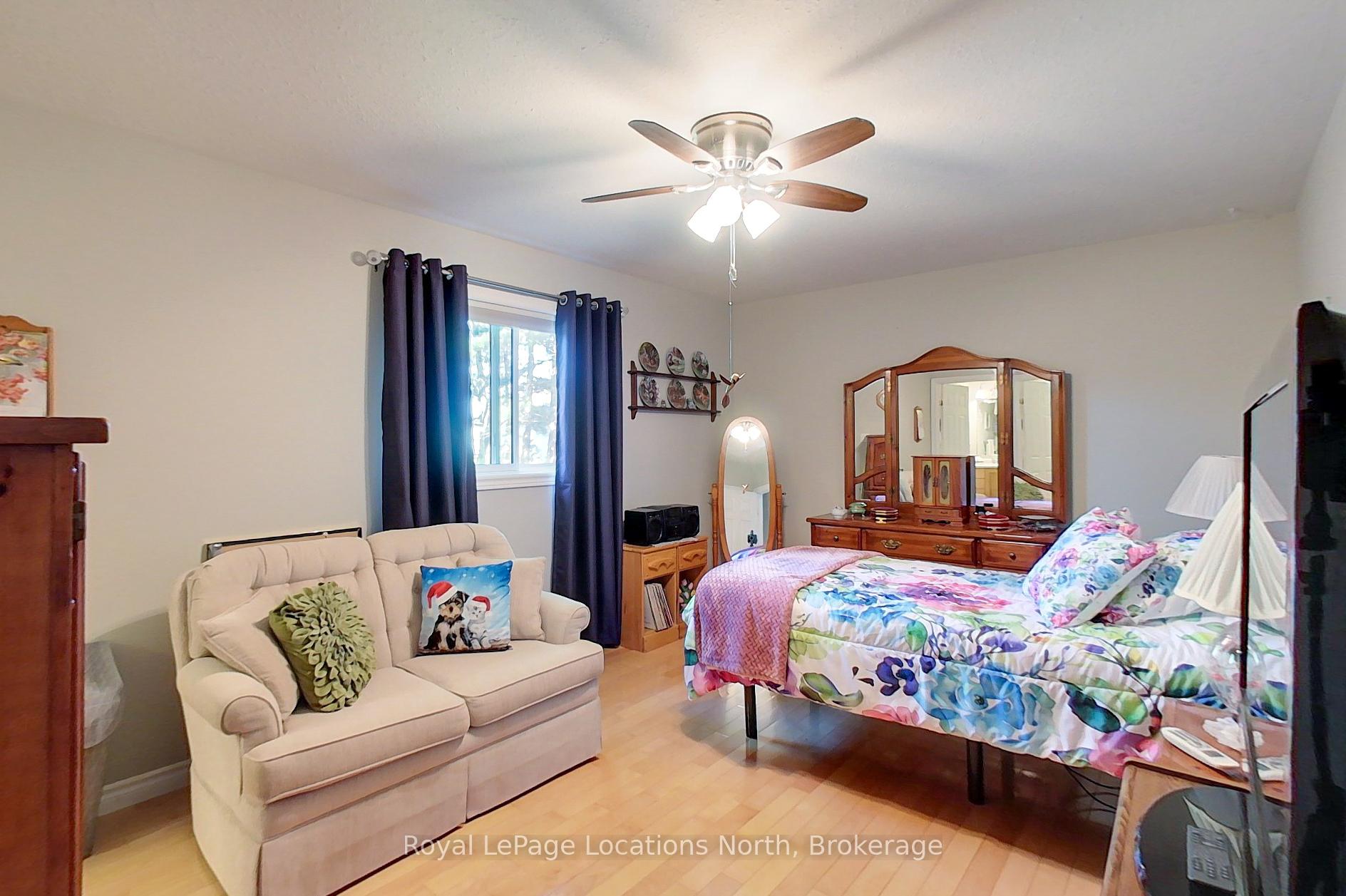 Photo 24 of 94 Oxbow Park Drive, Wasaga Beach — HOMEH