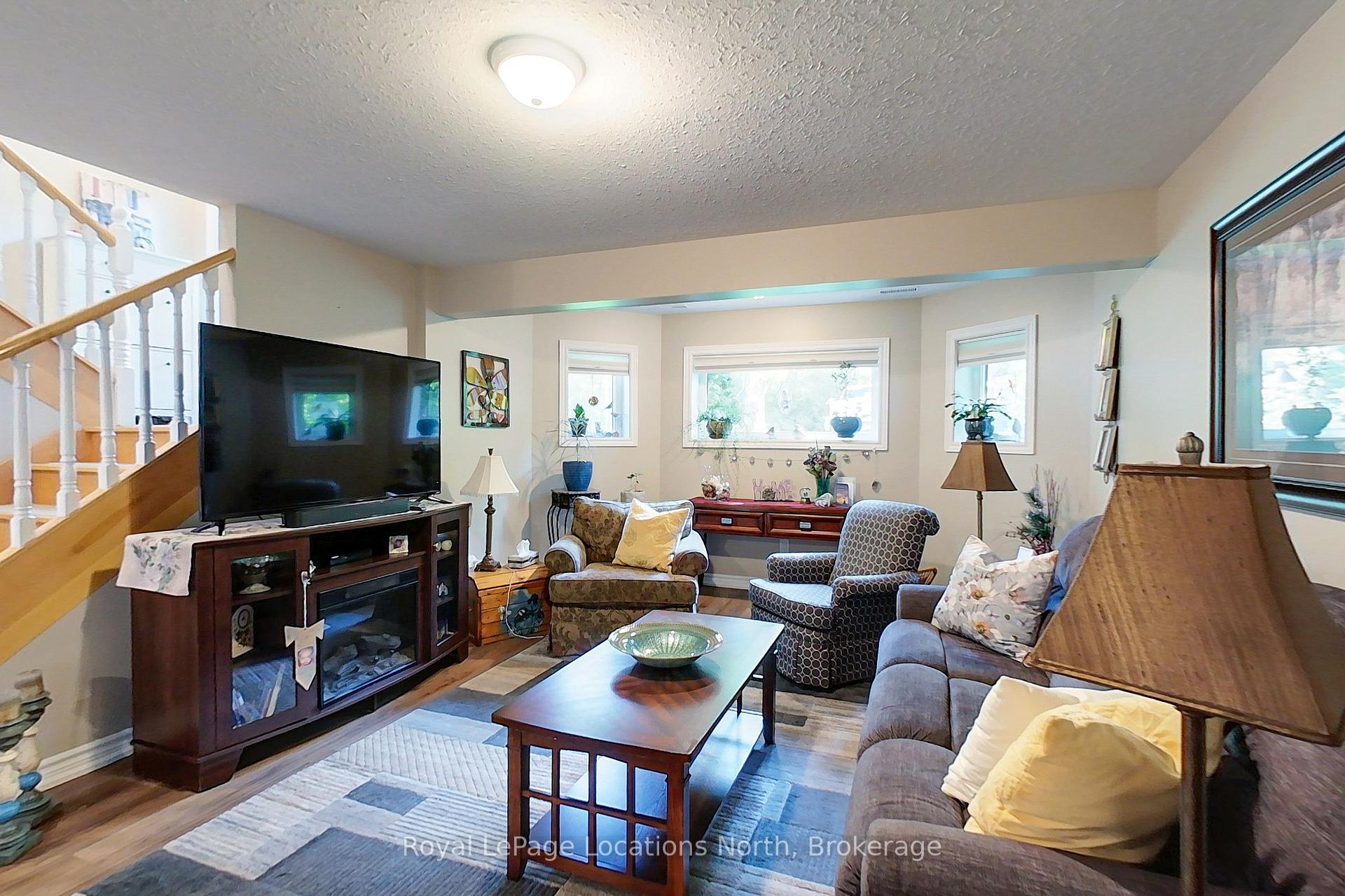 Photo 27 of 94 Oxbow Park Drive, Wasaga Beach — HOMEH