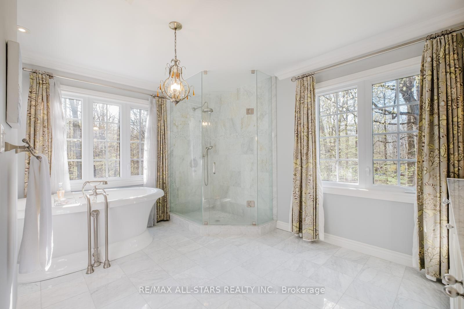 Photo 23 of 12 Oakview Place, Uxbridge, Rural Uxbridge — HOMEH
