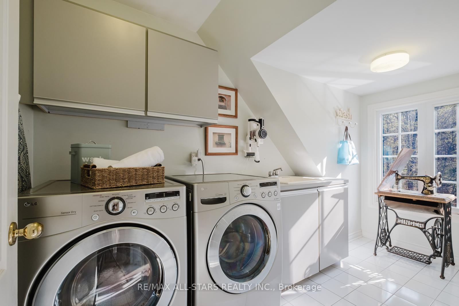 Photo 31 of 12 Oakview Place, Uxbridge, Rural Uxbridge — HOMEH