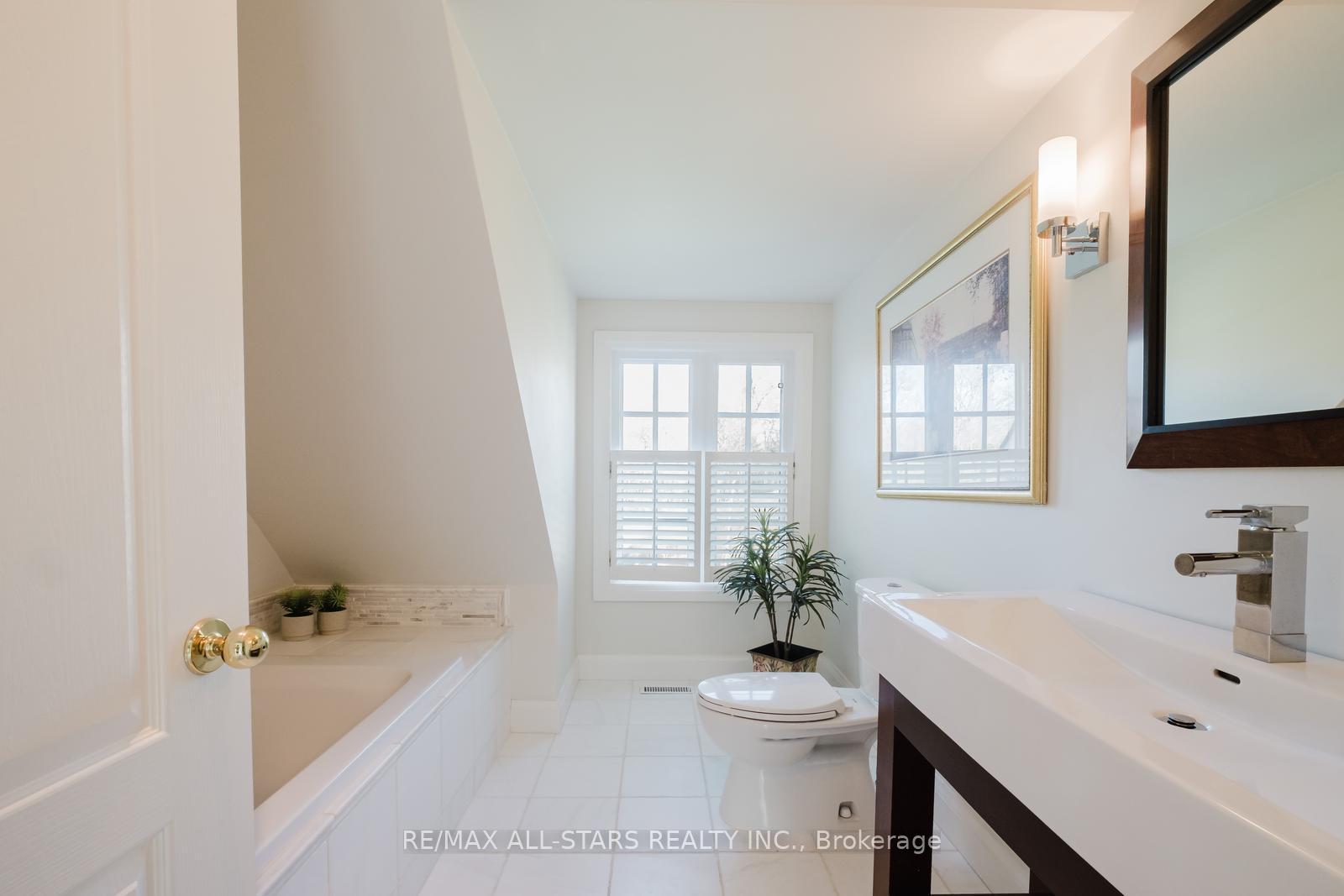 Photo 34 of 12 Oakview Place, Uxbridge, Rural Uxbridge — HOMEH