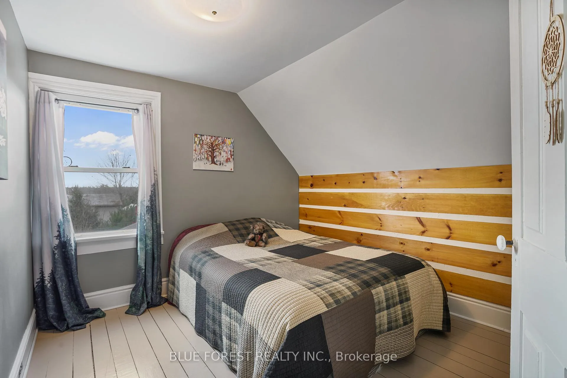 Photo 26 of 136 Furnival Road, West Elgin, Rodney — HOMEH