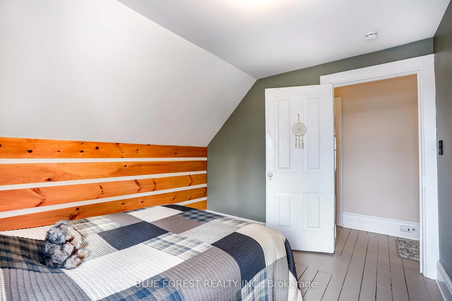 Photo 28 of 136 Furnival Road, West Elgin, Rodney — HOMEH