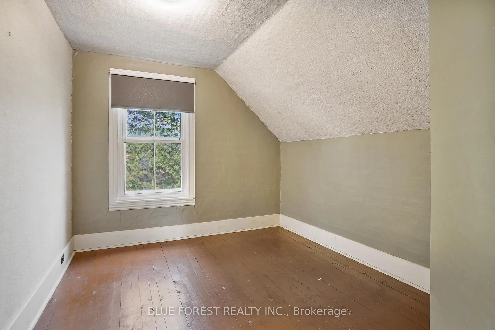 Photo 32 of 136 Furnival Road, West Elgin, Rodney — HOMEH