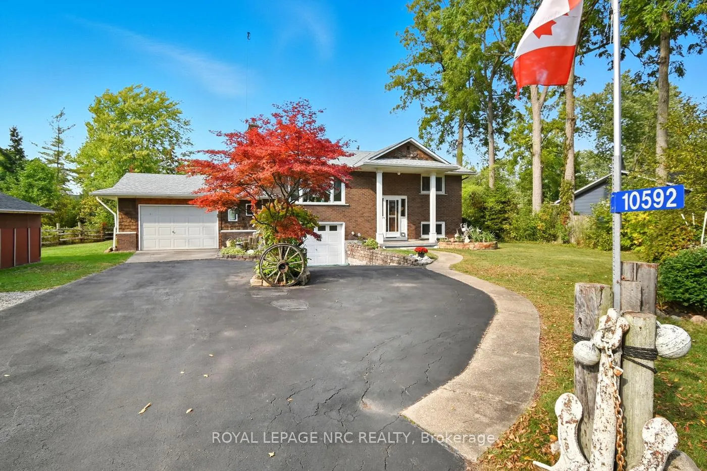 Front of 10592 Woodland Drive