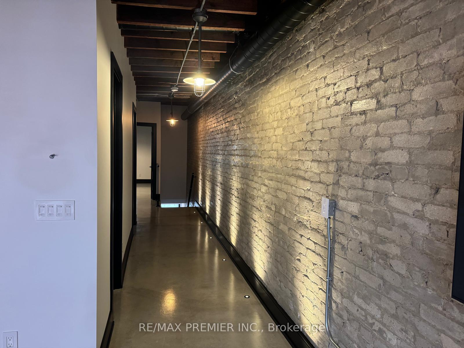Photo 9 of Unit Upper Unit, 1696 St Clair Avenue W, Toronto, Weston-Pellam Park — HOMEH
