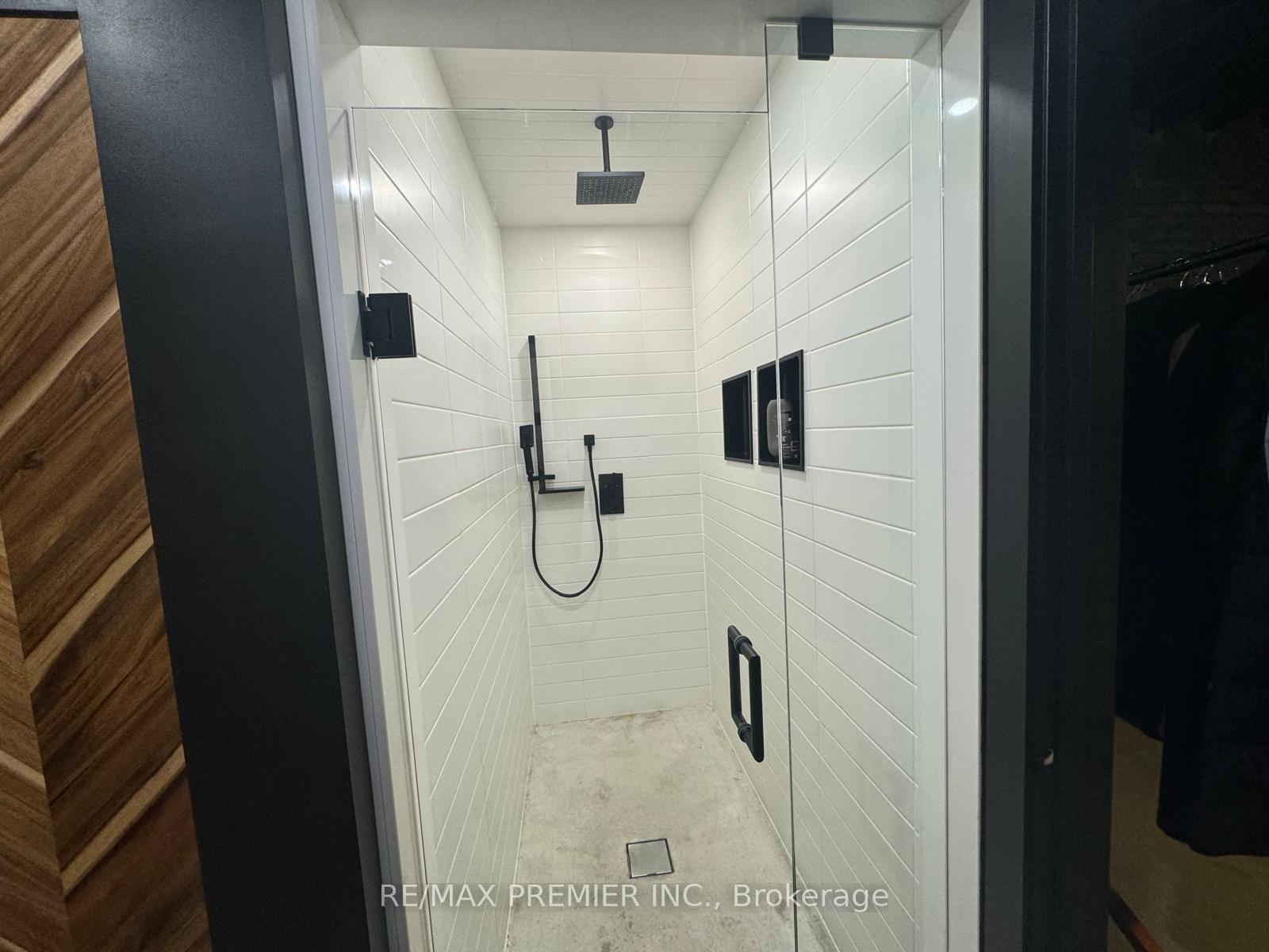 Photo 15 of Unit Upper Unit, 1696 St Clair Avenue W, Toronto, Weston-Pellam Park — HOMEH