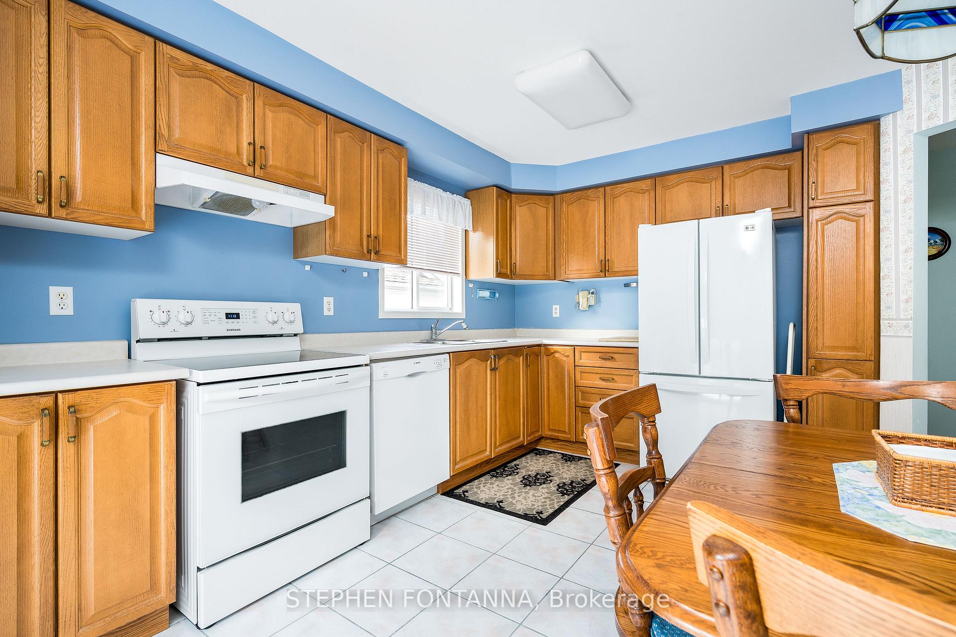Photo 5 of 115 Dyer Drive, Wasaga Beach — HOMEH
