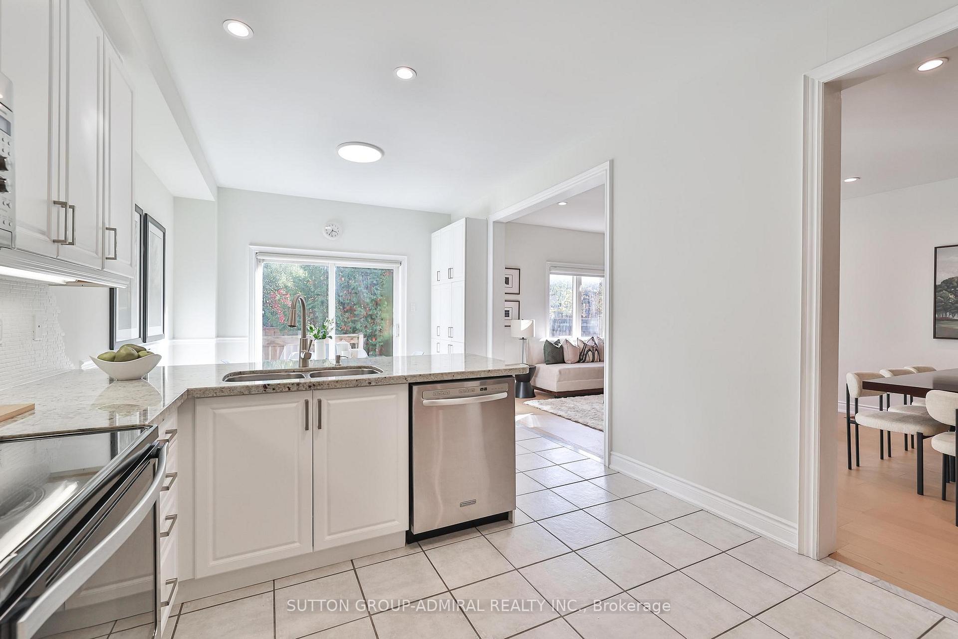 Photo 10 of 473 Apple Blossom Drive, Vaughan, Patterson — HOMEH