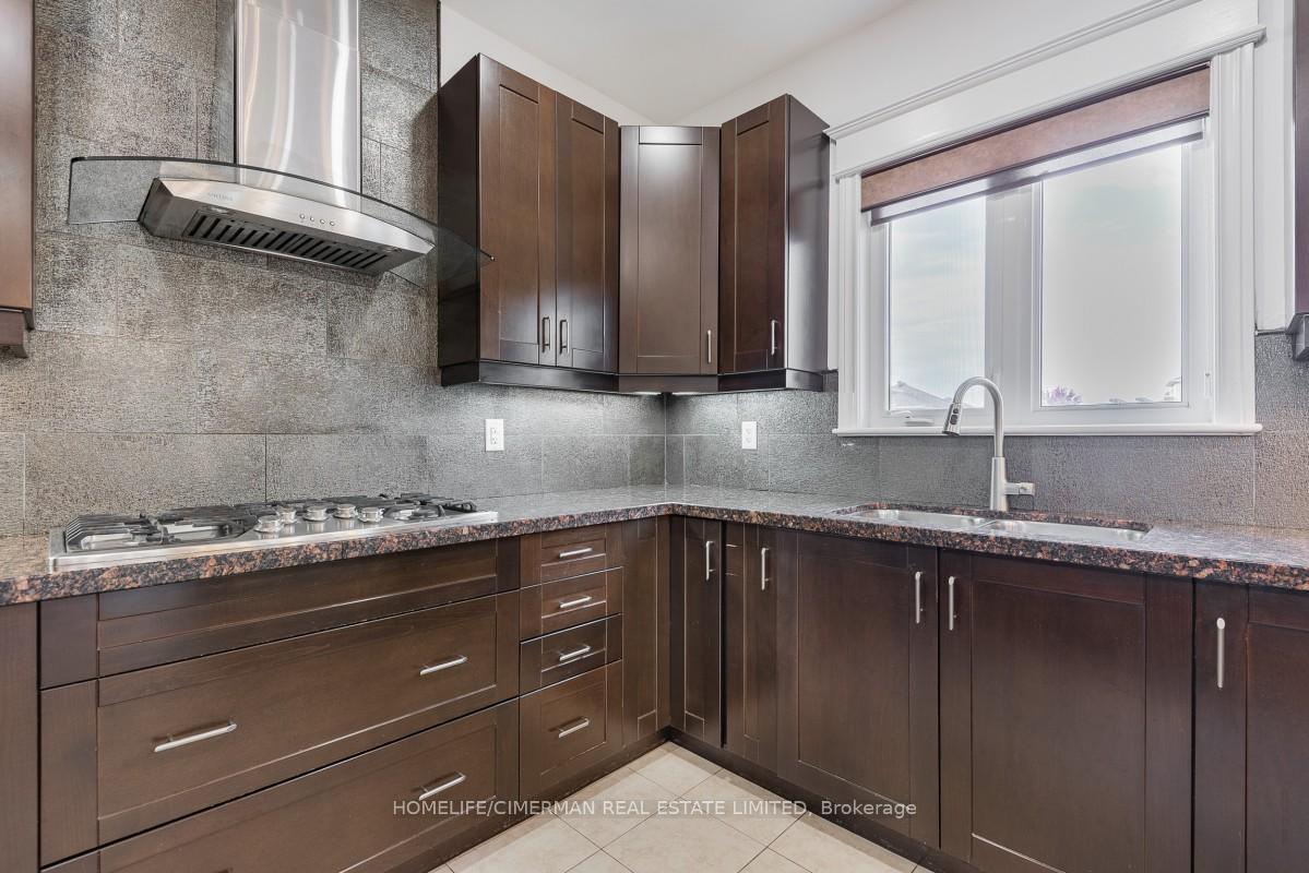 Photo 8 of 146 Shale Crescent, Vaughan, Patterson — HOMEH