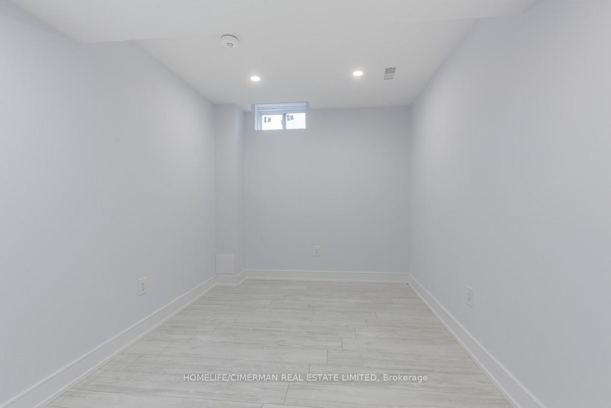 Photo 36 of 146 Shale Crescent, Vaughan, Patterson — HOMEH