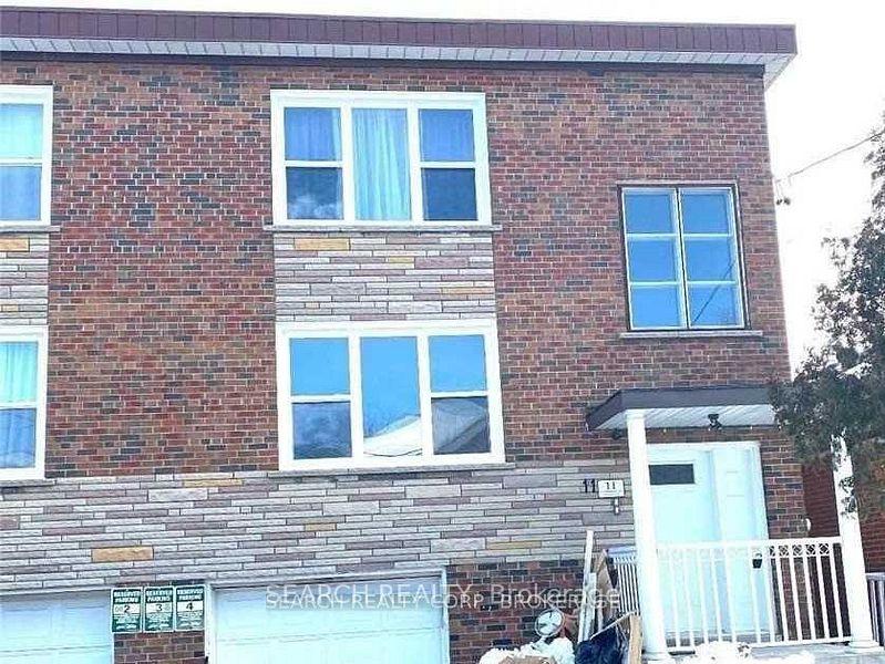 Front of Unit 6, 11 Donald Avenue