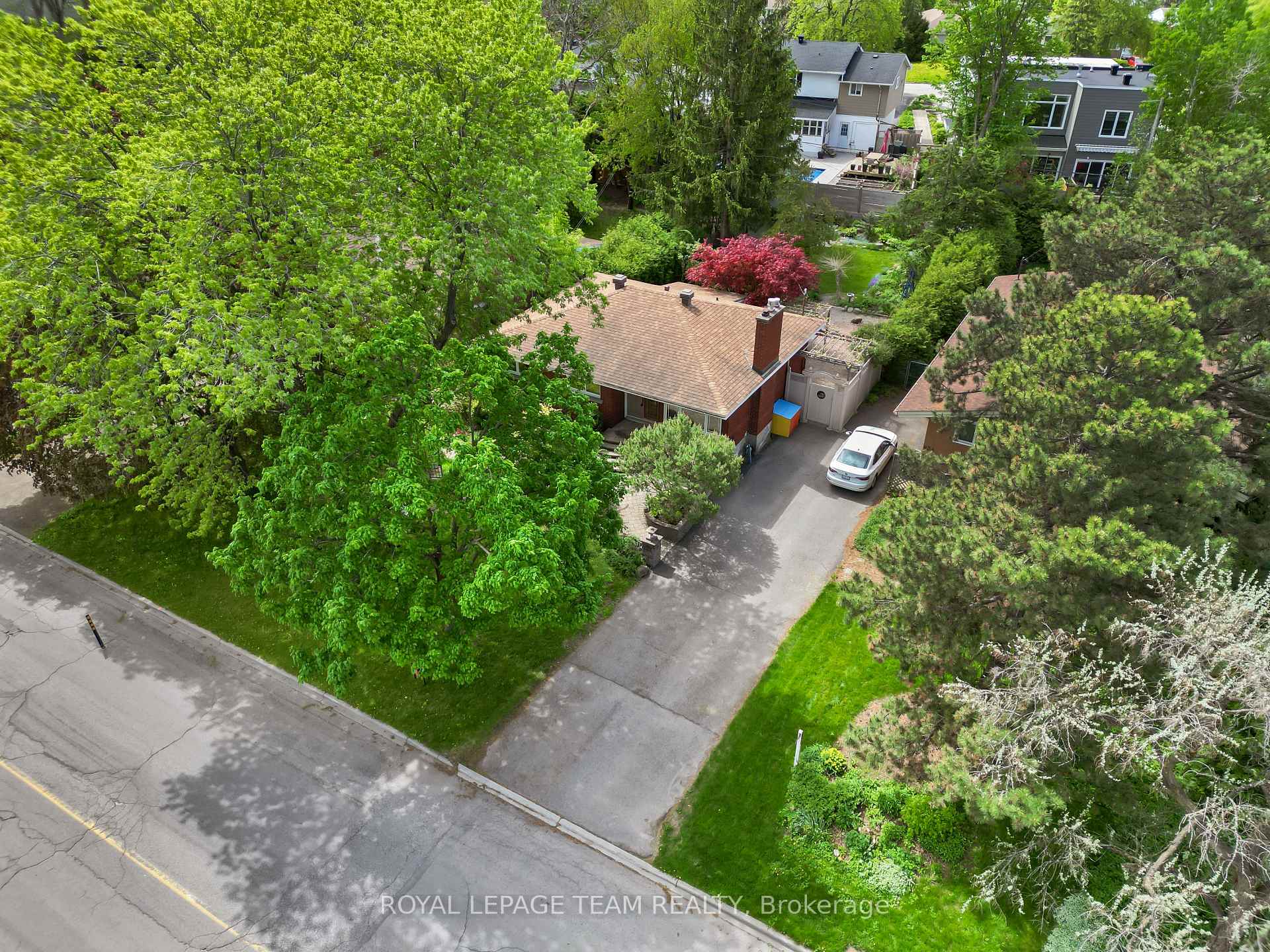 Photo 5 of 638 Coronation Avenue, Ottawa, Riverview Park — HOMEH