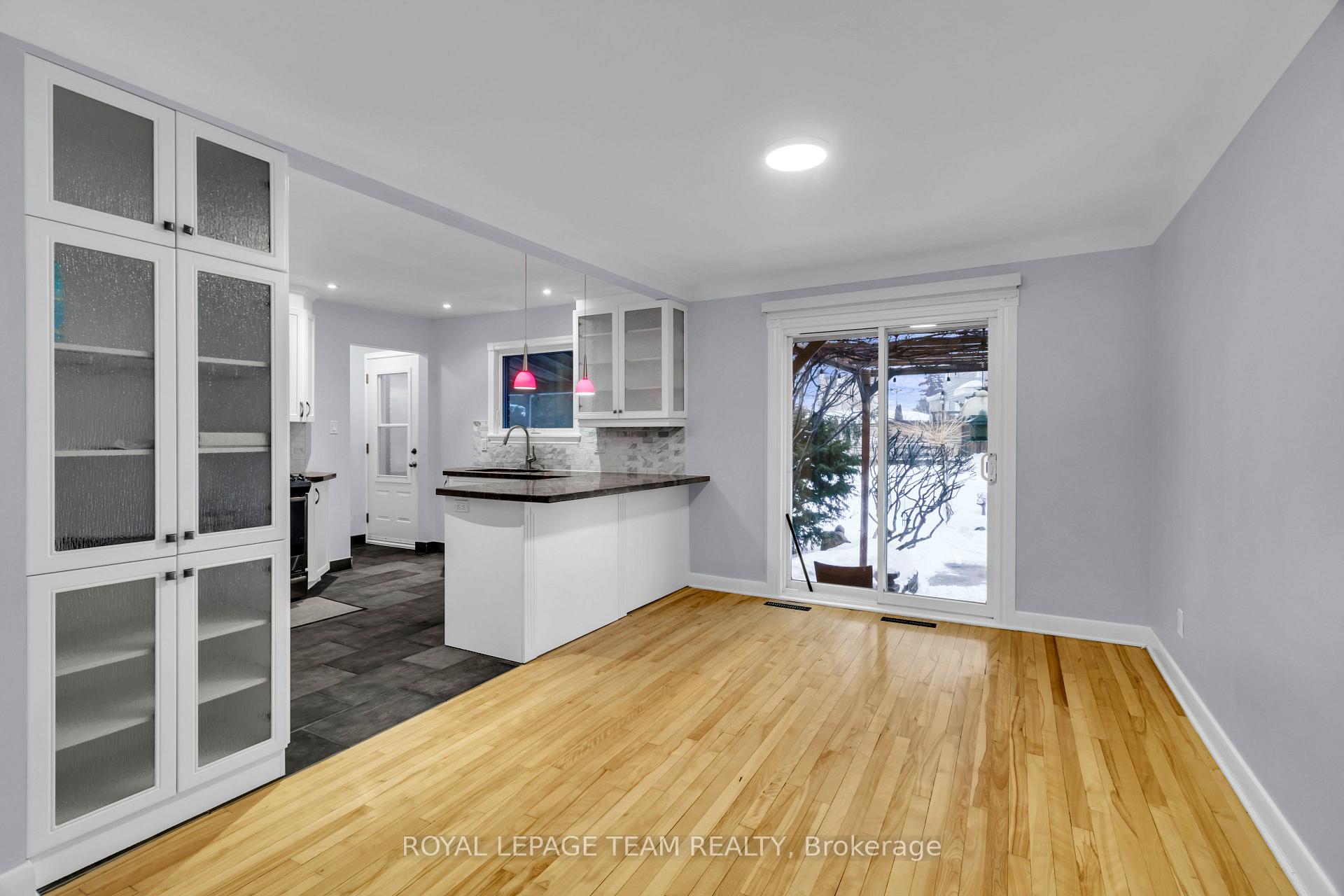 Photo 16 of 638 Coronation Avenue, Ottawa, Riverview Park — HOMEH