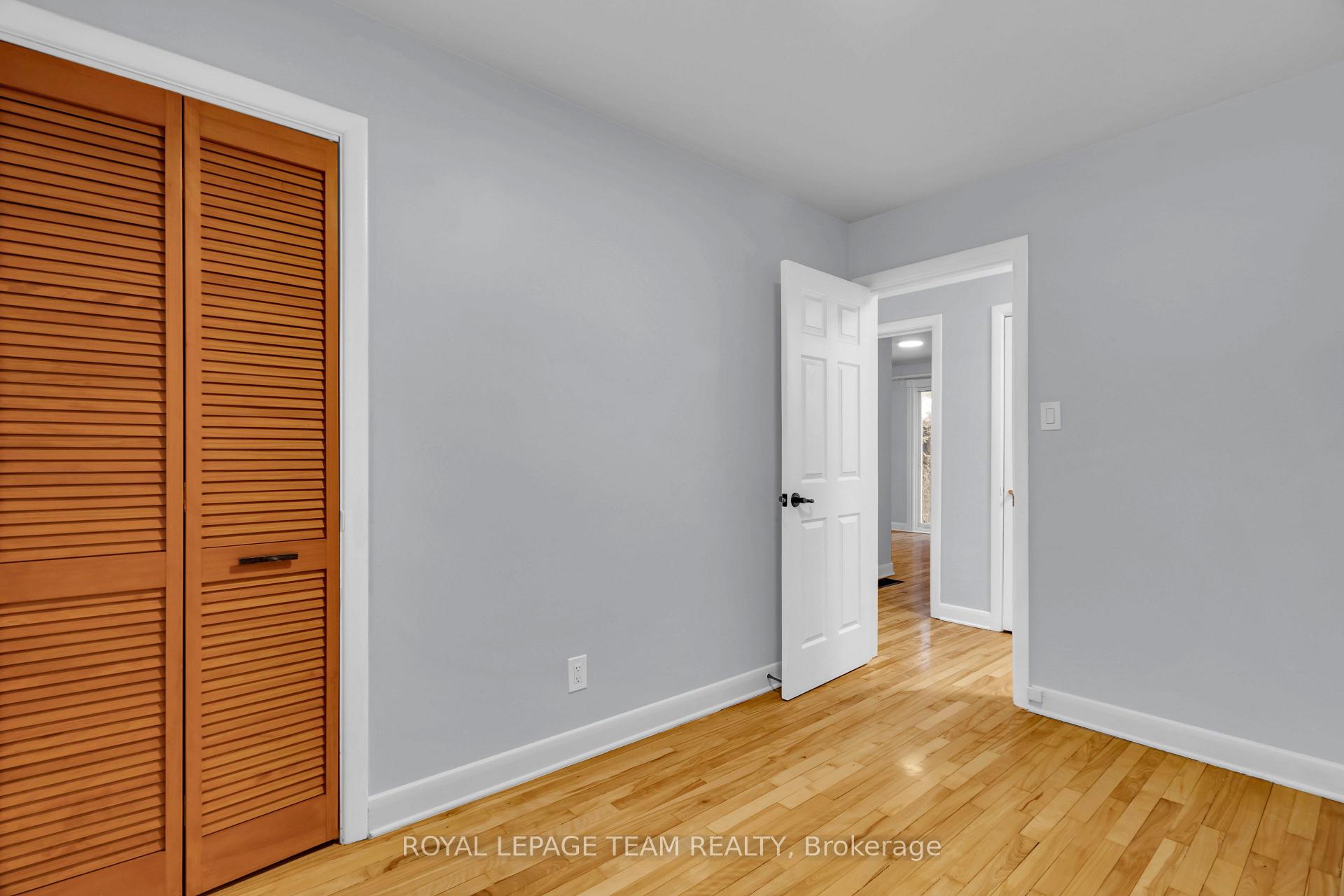 Photo 20 of 638 Coronation Avenue, Ottawa, Riverview Park — HOMEH