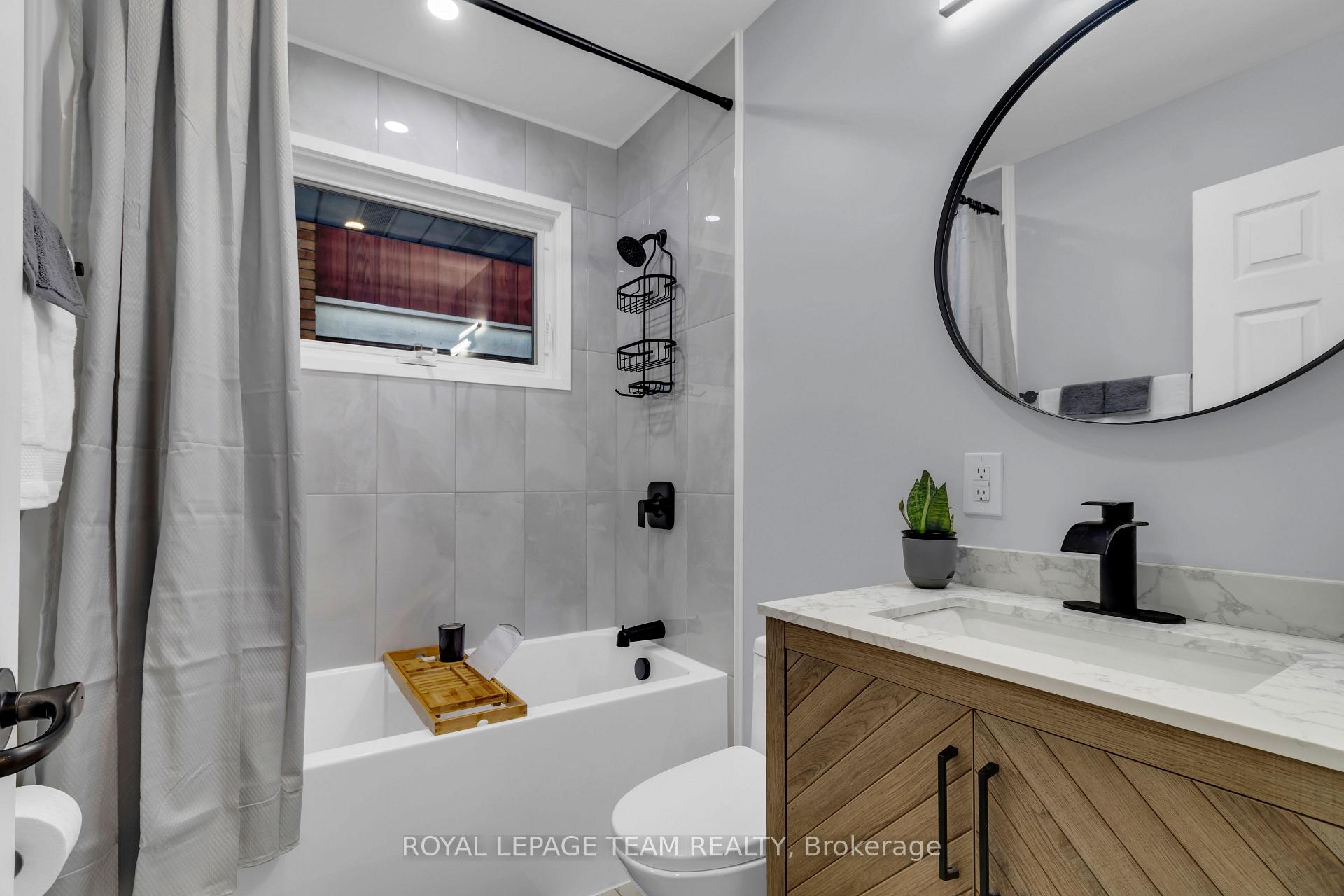 Photo 23 of 638 Coronation Avenue, Ottawa, Riverview Park — HOMEH