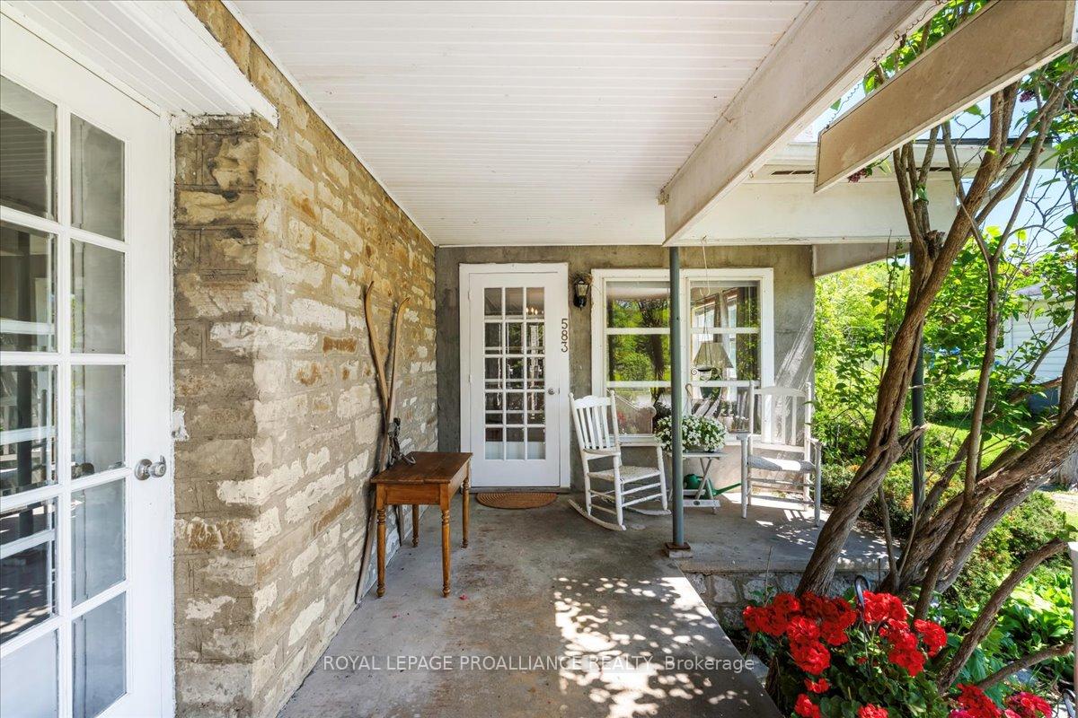 Front of 583 Moira Street
